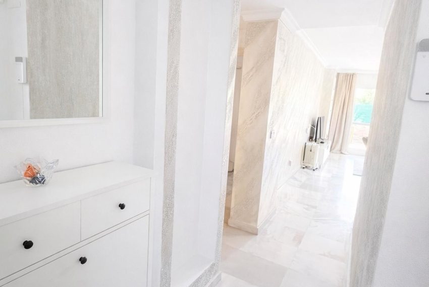 R5347468-Apartment-For-Sale-Aloha-Ground-Floor-Apartment-2-Beds-95-Built-4