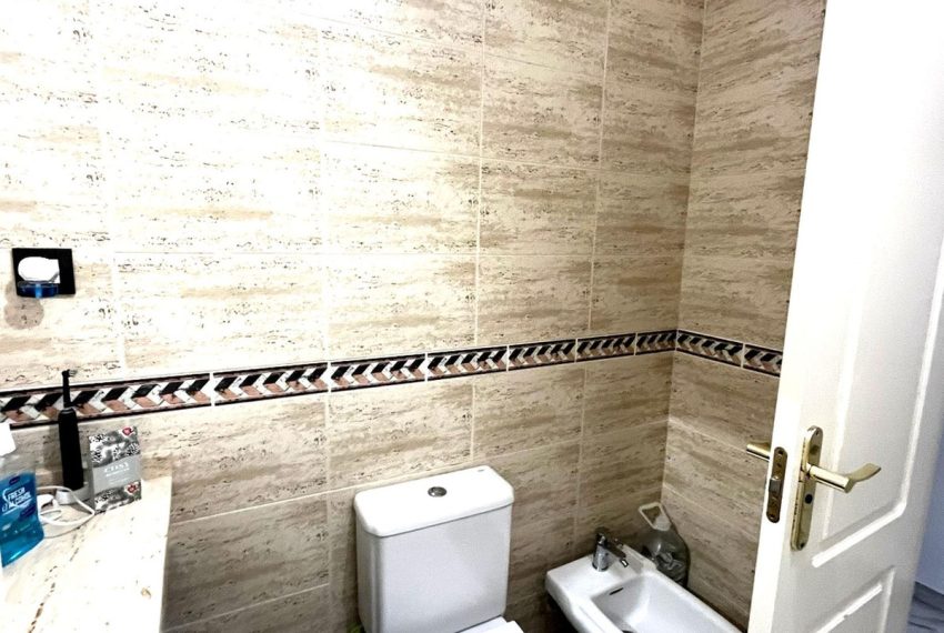 R5347468-Apartment-For-Sale-Aloha-Ground-Floor-Apartment-2-Beds-95-Built-8