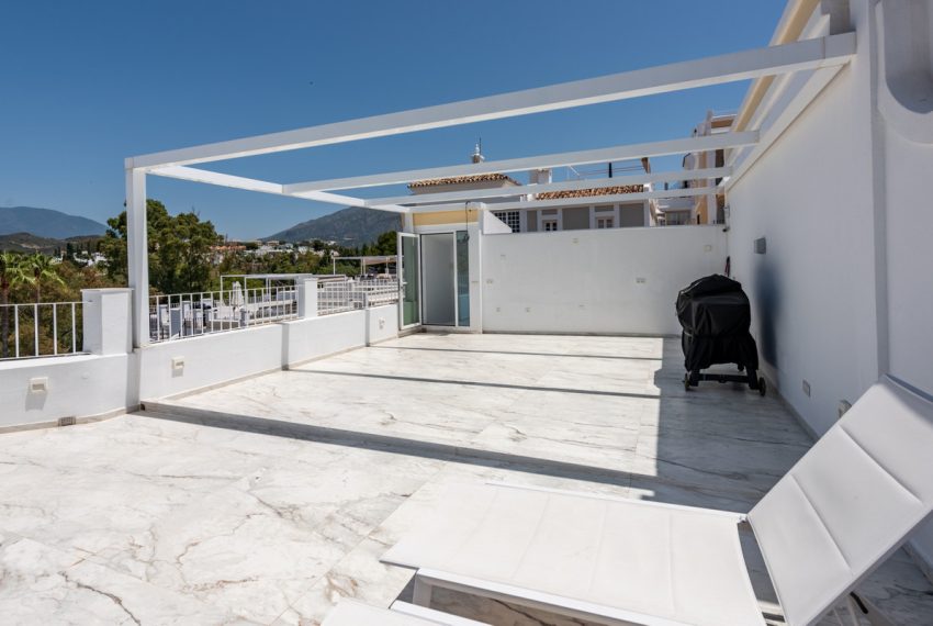 R5347531-House-For-Sale-Nueva-Andalucia-Townhouse-3-Beds-158-Built-1
