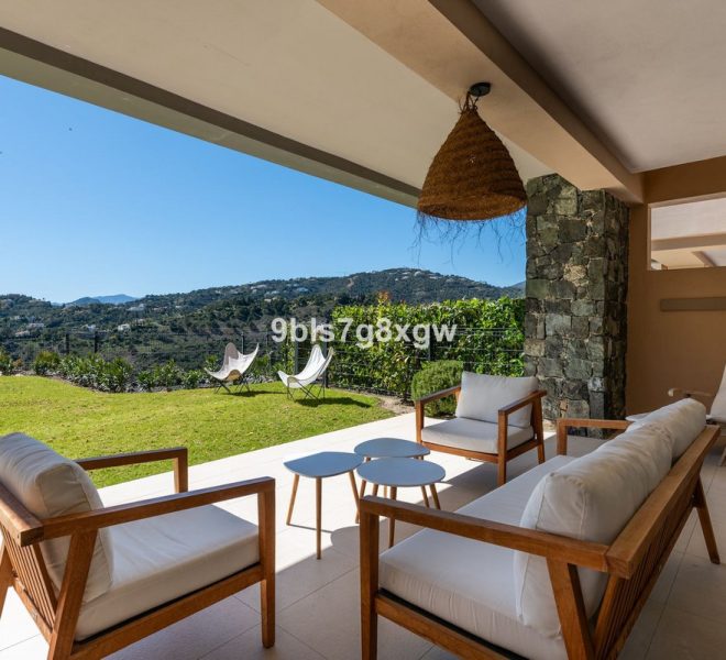R5348134-Image 1-Ground Floor Apartment - 3 Beds - 135 Built