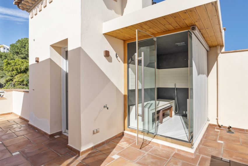 R5348359-Apartment-For-Sale-Benahavis-Penthouse-Duplex-4-Beds-350-Built-3