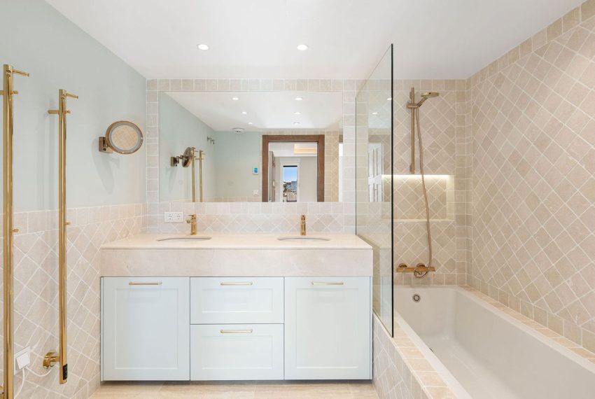 R5348749-Apartment-For-Sale-Nueva-Andalucia-Penthouse-3-Beds-159-Built-17