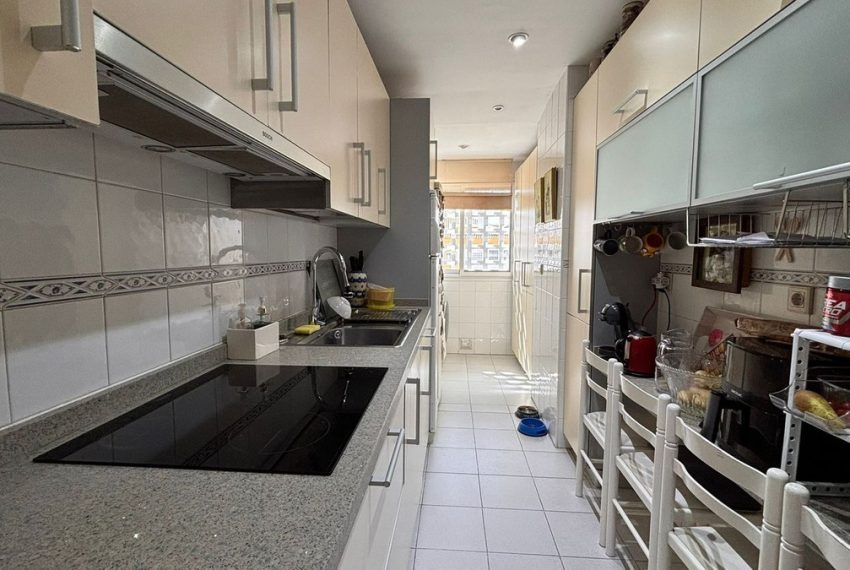R5349340-Apartment-For-Sale-Marbella-Penthouse-Duplex-4-Beds-200-Built-2