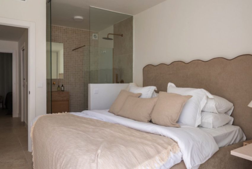 R5350237-Apartment-For-Sale-La-Quinta-Ground-Floor-Apartment-3-Beds-102-Built-5