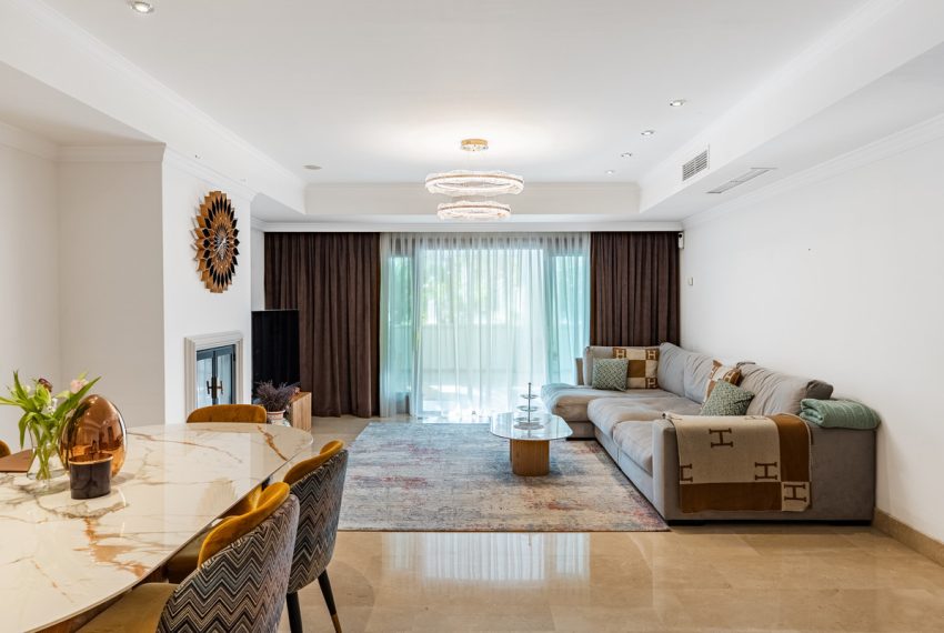 R5353000-Apartment-For-Sale-The-Golden-Mile-Ground-Floor-Apartment-2-Beds-244-Built-1