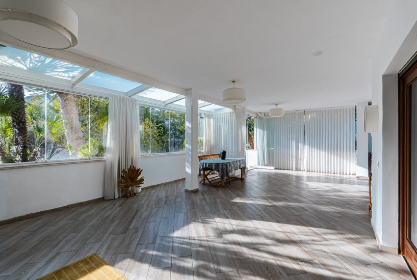 R5353000-Apartment-For-Sale-The-Golden-Mile-Ground-Floor-Apartment-2-Beds-244-Built-10