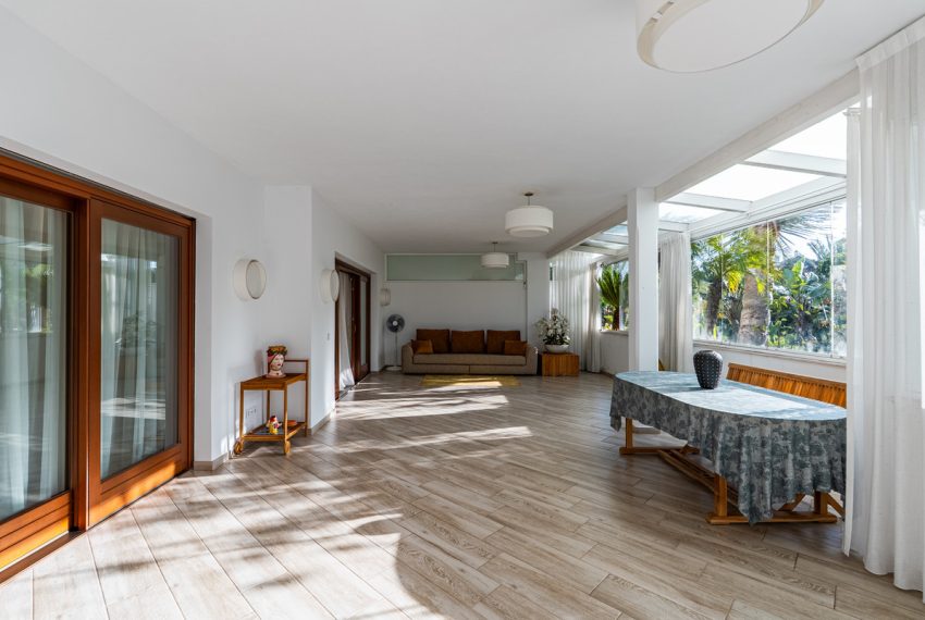 R5353000-Apartment-For-Sale-The-Golden-Mile-Ground-Floor-Apartment-2-Beds-244-Built-18
