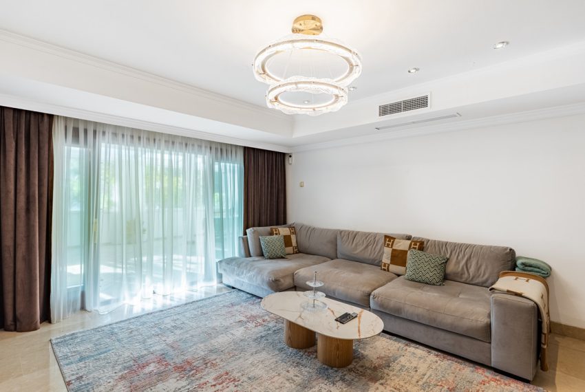 R5353000-Apartment-For-Sale-The-Golden-Mile-Ground-Floor-Apartment-2-Beds-244-Built-4