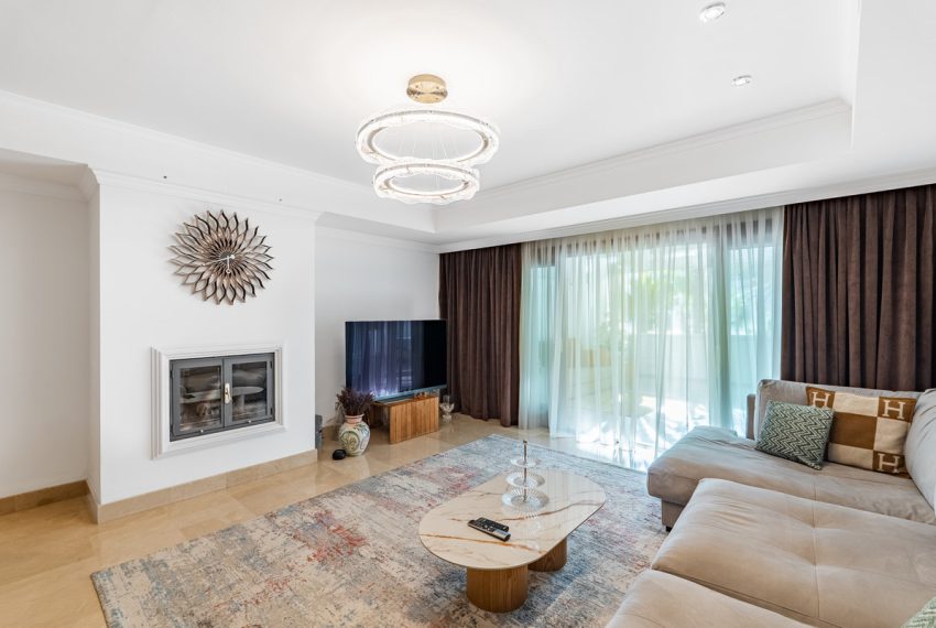 R5353000-Apartment-For-Sale-The-Golden-Mile-Ground-Floor-Apartment-2-Beds-244-Built-5