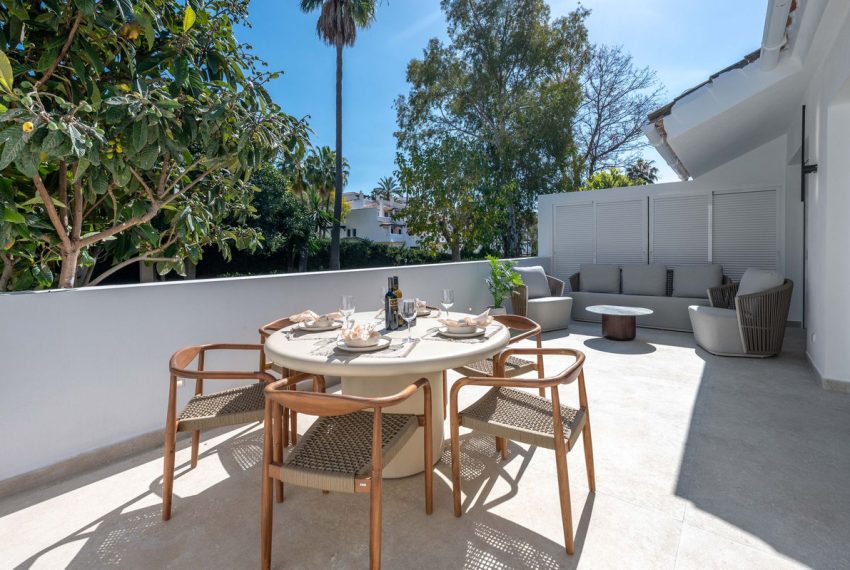 R5353525-Apartment-For-Sale-Nueva-Andalucia-Ground-Floor-Apartment-3-Beds-126-Built-15