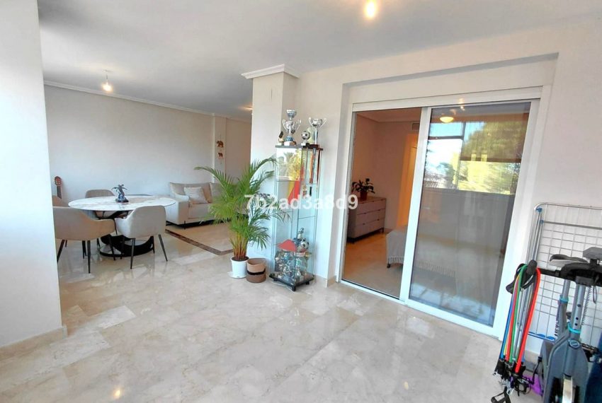 R5353675-Apartment-For-Sale-Nagueles-Middle-Floor-Apartment-2-Beds-120-Built-3