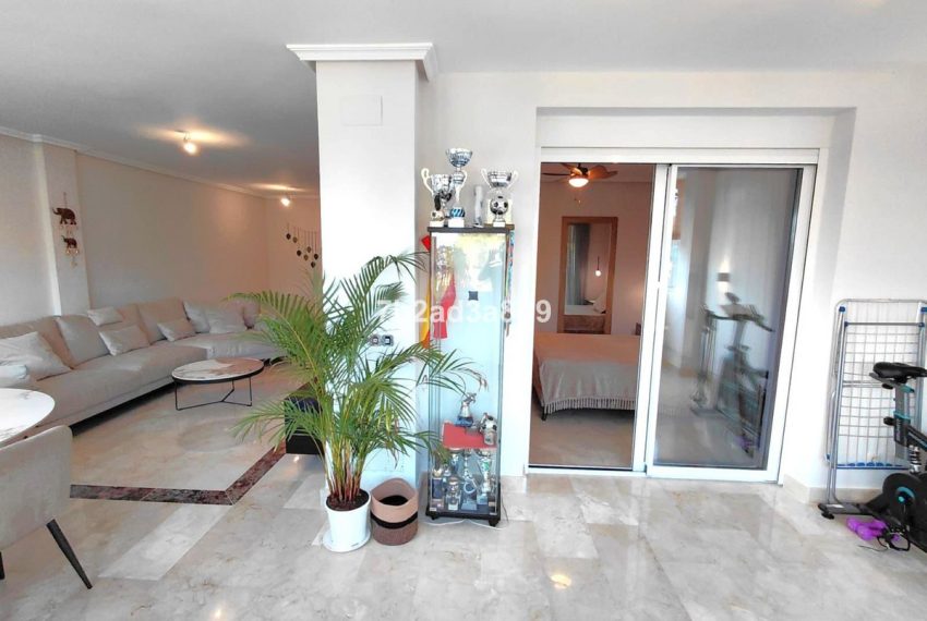 R5353675-Apartment-For-Sale-Nagueles-Middle-Floor-Apartment-2-Beds-120-Built-4