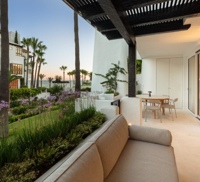 R5353762-Image 1-Ground Floor Apartment - 3 Beds - 138 Built