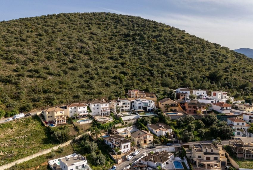 R5354557-House-For-Sale-Coin-Detached-Villa-5-Beds-285-Built-1