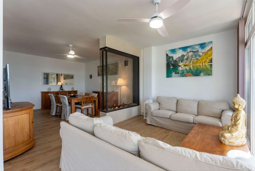 R5354557-House-For-Sale-Coin-Detached-Villa-5-Beds-285-Built-3