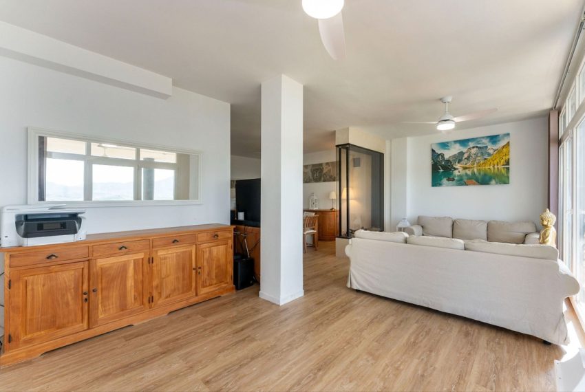 R5354557-House-For-Sale-Coin-Detached-Villa-5-Beds-285-Built-5