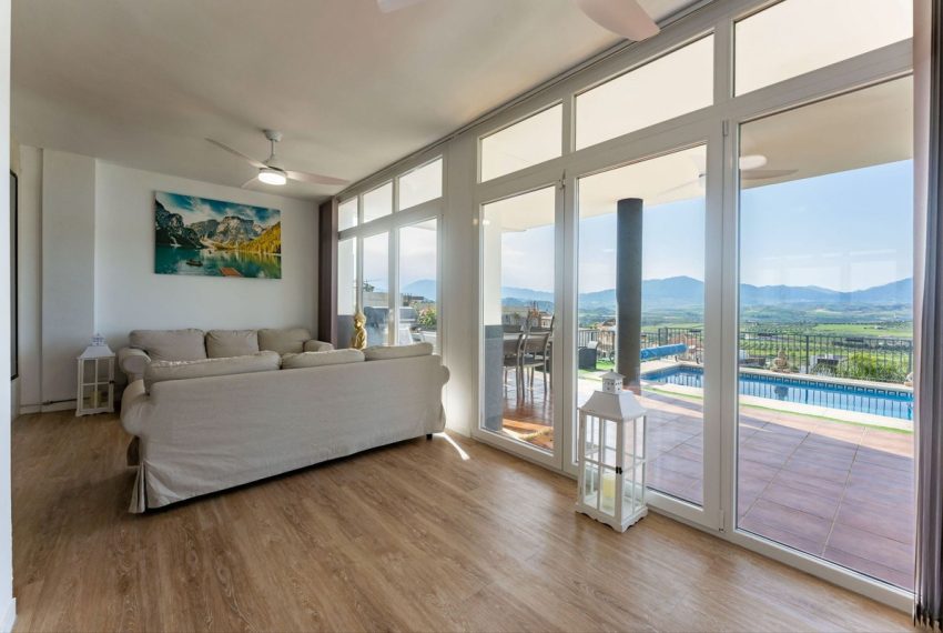 R5354557-House-For-Sale-Coin-Detached-Villa-5-Beds-285-Built-6