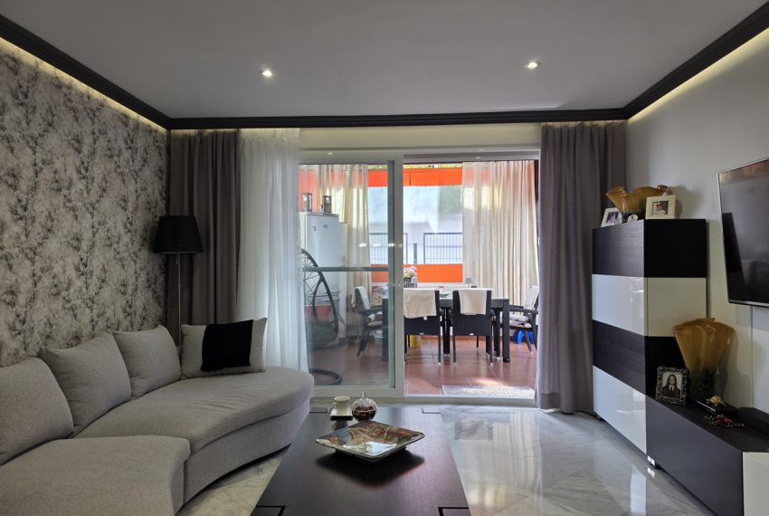 R5354653-House-For-Sale-Nagueles-Townhouse-4-Beds-181-Built-1