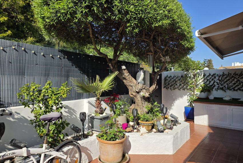 R5354653-House-For-Sale-Nagueles-Townhouse-4-Beds-181-Built-9