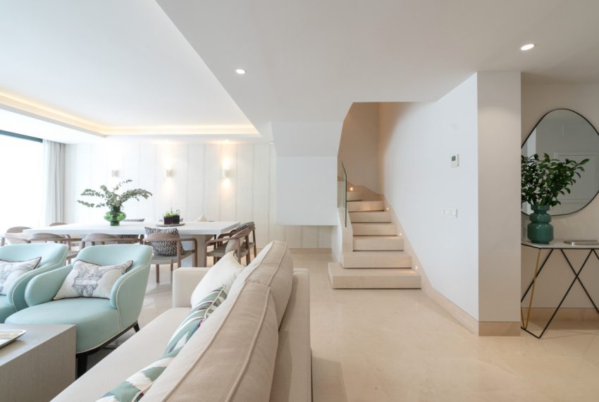R5354806-House-For-Sale-The-Golden-Mile-Semi-Detached-House-5-Beds-220-Built-11