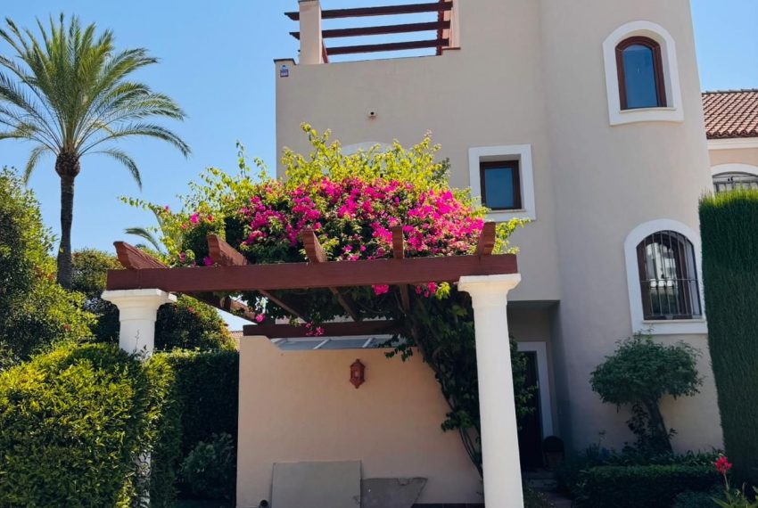 R5354884-House-For-Sale-El-Paraiso-Townhouse-4-Beds-155-Built