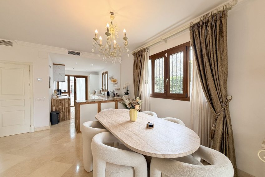R5354884-House-For-Sale-El-Paraiso-Townhouse-4-Beds-155-Built-9