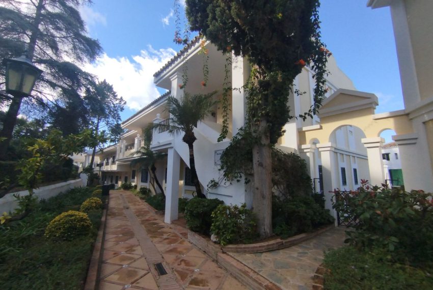 R5354917-Apartment-For-Sale-Aloha-Ground-Floor-Apartment-2-Beds-99-Built-5