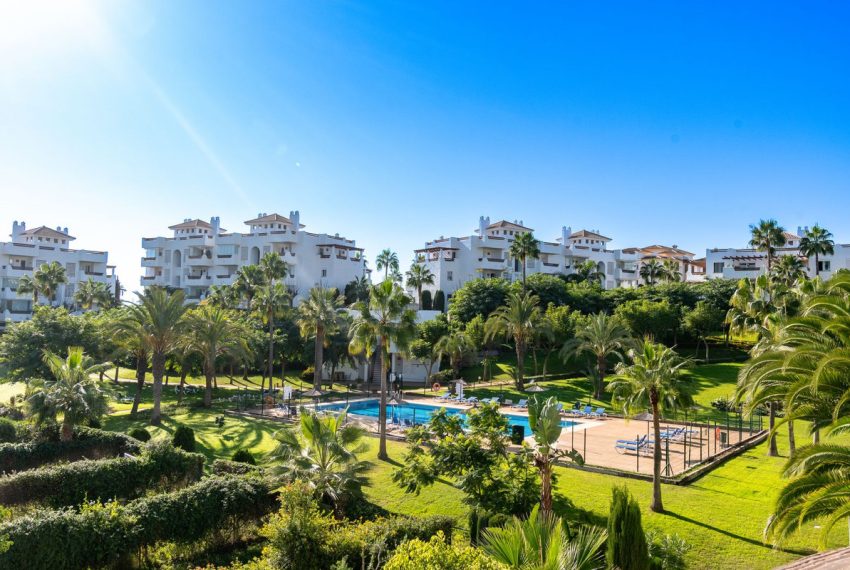 R5355067-Apartment-For-Sale-Estepona-Middle-Floor-Apartment-3-Beds-121-Built