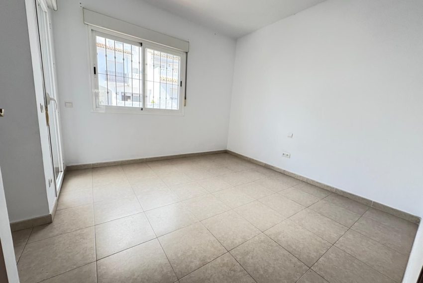 R5355109-House-For-Sale-Estepona-Townhouse-4-Beds-182-Built-13