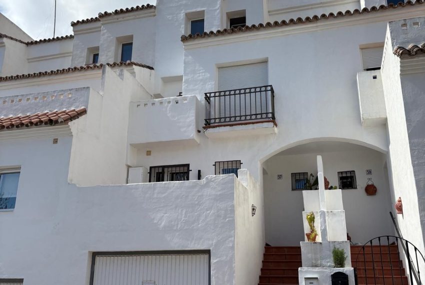 R5355109-House-For-Sale-Estepona-Townhouse-4-Beds-182-Built-17