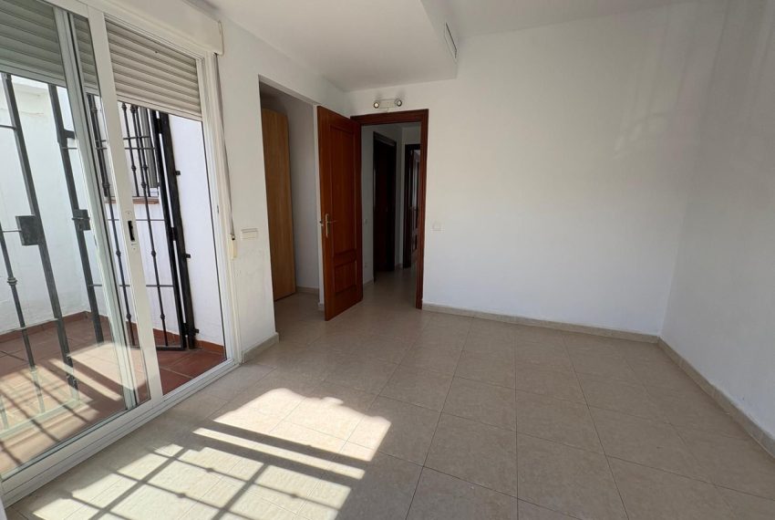 R5355109-House-For-Sale-Estepona-Townhouse-4-Beds-182-Built-9