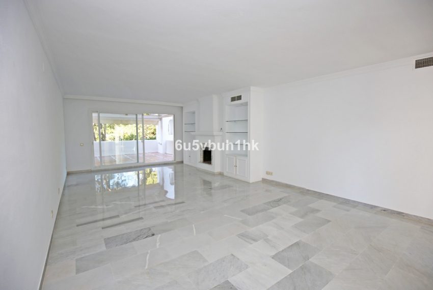 R3357841-Apartment-For-Sale-New-Golden-Mile-Penthouse-4-Beds-312-Built-1