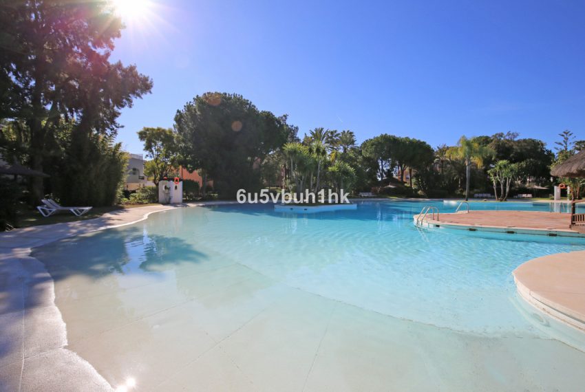 R3357841-Apartment-For-Sale-New-Golden-Mile-Penthouse-4-Beds-312-Built-14