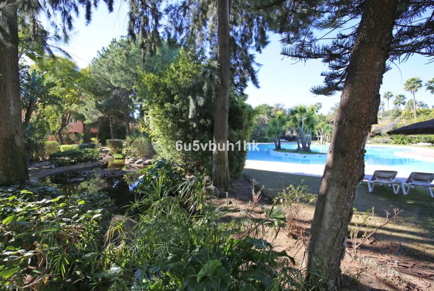 R3357841-Apartment-For-Sale-New-Golden-Mile-Penthouse-4-Beds-312-Built-7