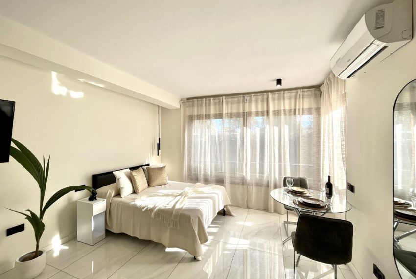 R4585726-Apartment-For-Sale-Nueva-Andalucia-Middle-Floor-Apartment-1-Beds-35-Built-1