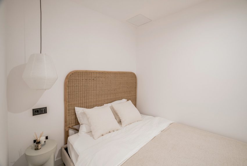 R4711852-Apartment-For-Sale-La-Quinta-Middle-Floor-Apartment-3-Beds-107-Built-3