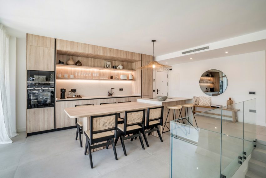 R4711852-Apartment-For-Sale-La-Quinta-Middle-Floor-Apartment-3-Beds-107-Built