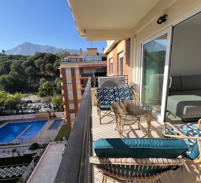 R4764436-Image 1-Middle Floor Apartment - 2 Beds - 80 Built