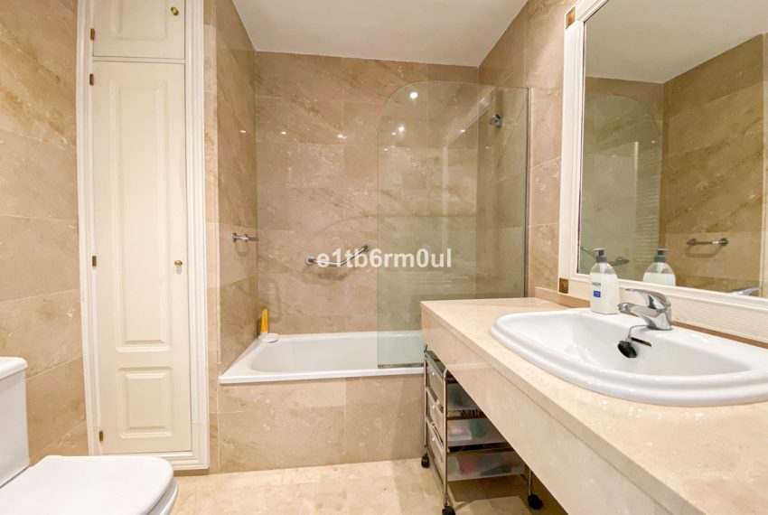 R4994149-Apartment-For-Sale-The-Golden-Mile-Penthouse-Duplex-3-Beds-164-Built-5