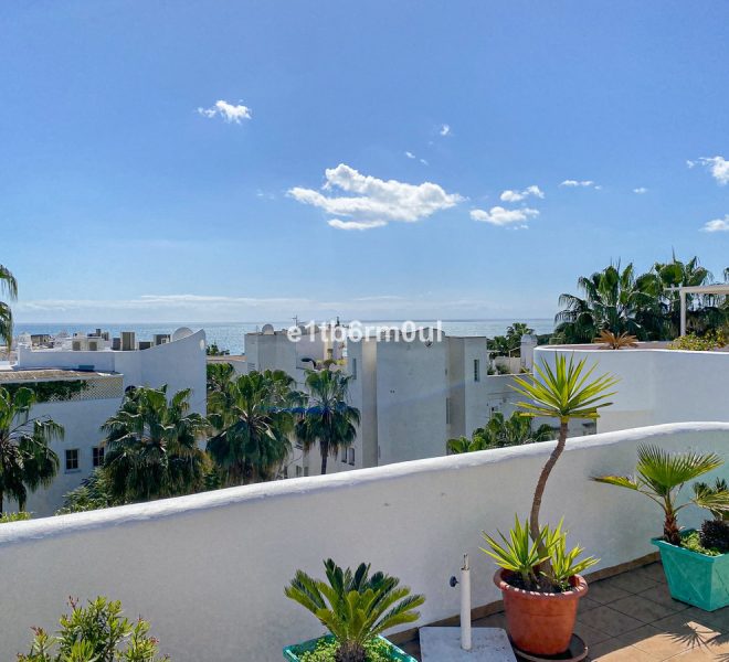 R4994149-Image 1-Penthouse Duplex - 3 Beds - 164 Built