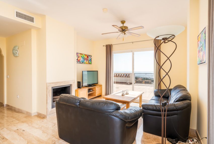 R5188114-Apartment-For-Sale-Calahonda-Penthouse-2-Beds-210-Built-2