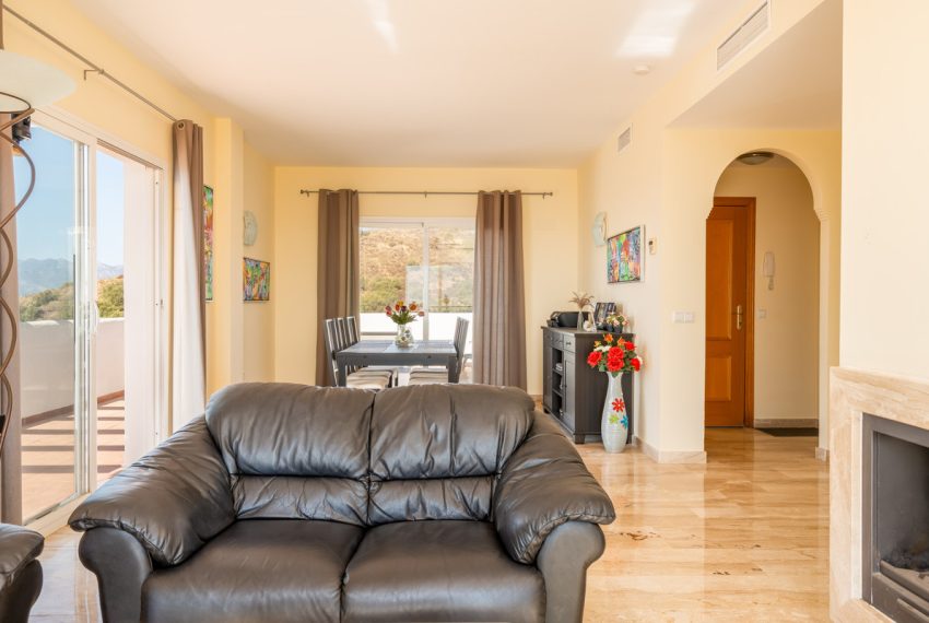 R5188114-Apartment-For-Sale-Calahonda-Penthouse-2-Beds-210-Built-5