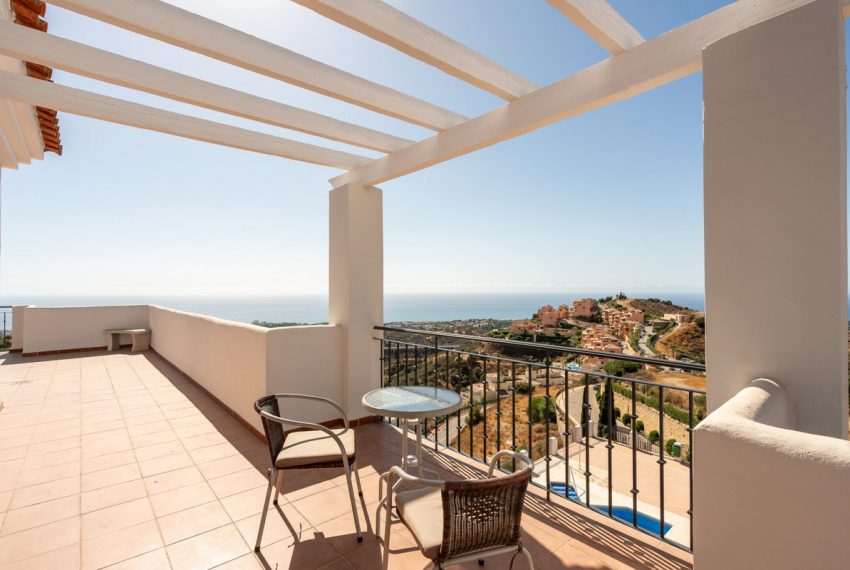 R5188114-Apartment-For-Sale-Calahonda-Penthouse-2-Beds-210-Built