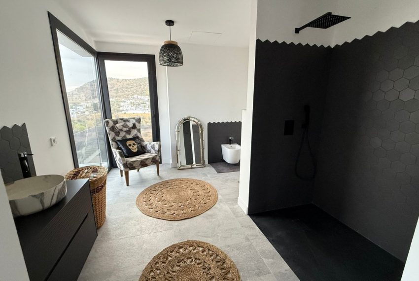 R5256418-House-For-Sale-Coin-Detached-Villa-4-Beds-527-Built-15