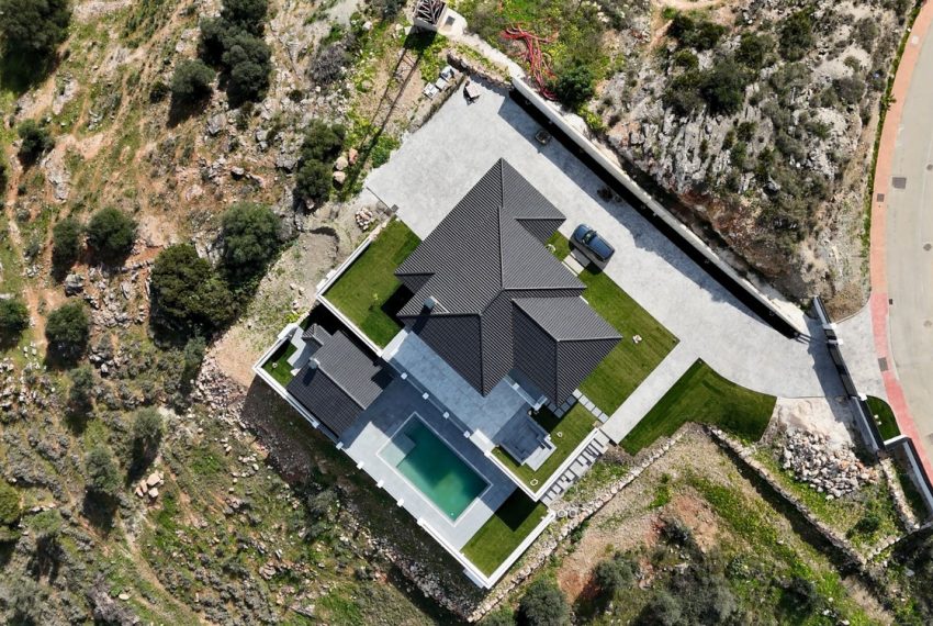 R5256418-House-For-Sale-Coin-Detached-Villa-4-Beds-527-Built-5