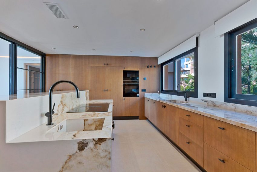R5257228-Apartment-For-Sale-Nueva-Andalucia-Middle-Floor-Apartment-3-Beds-200-Built-9