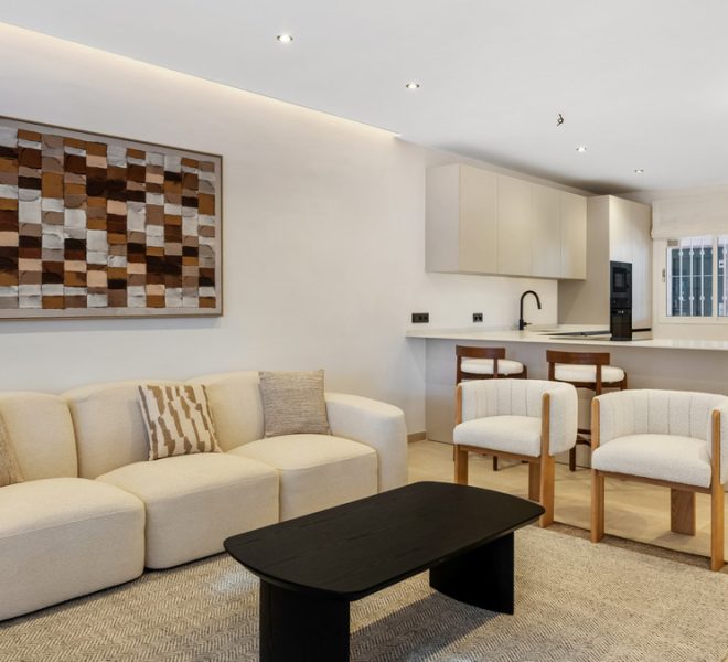 R5290000-Image 1-Middle Floor Apartment - 3 Beds - 117 Built