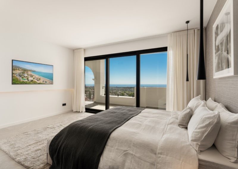 R5293885-Apartment-For-Sale-El-Madronal-Duplex-3-Beds-269-Built-8