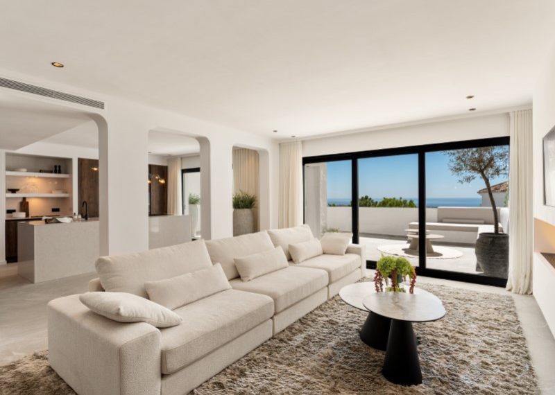 R5293885-Apartment-For-Sale-El-Madronal-Duplex-3-Beds-269-Built
