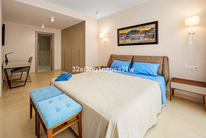 R5299852-Apartment-For-Sale-Marbella-Ground-Floor-Apartment-6-Beds-420-Built-12